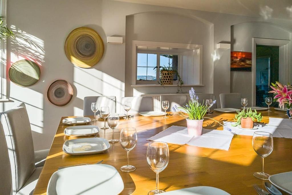 엑스머스 The Beach House-Devon- On The Beach- Sleeps 20 빌라 외부 사진