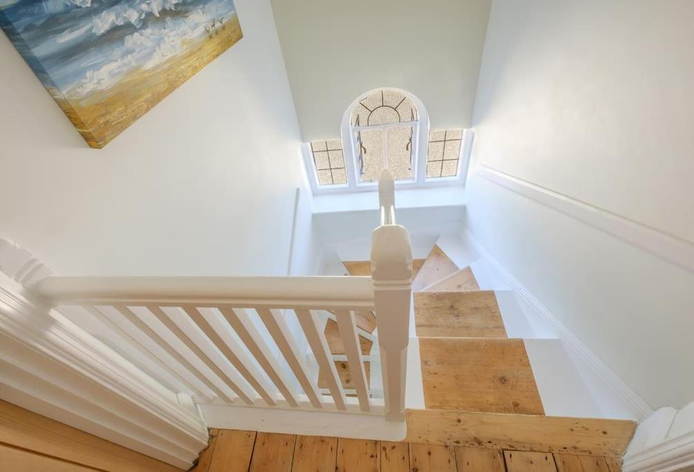 엑스머스 The Beach House-Devon- On The Beach- Sleeps 20 빌라 외부 사진